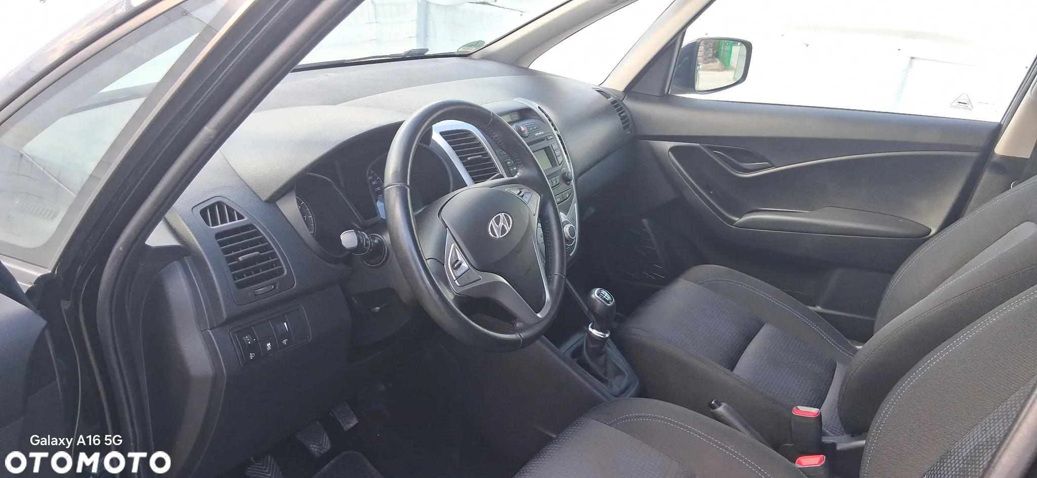 Hyundai ix20 1.4 blue Comfort - 10
