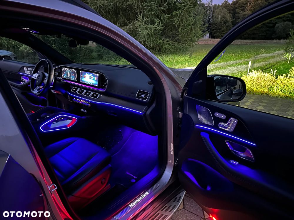 Mercedes-Benz GLS - 14