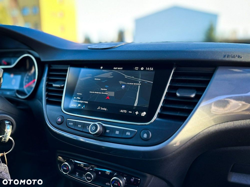 Opel Crossland X - 13