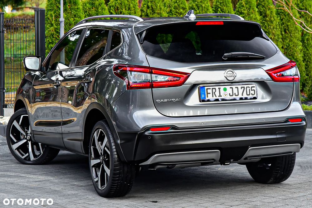 Nissan Qashqai 1.6 DIG-T TEKNA+ - 3