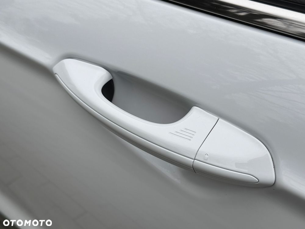 Ford Mondeo 2.0 TDCi Titanium PowerShift - 13