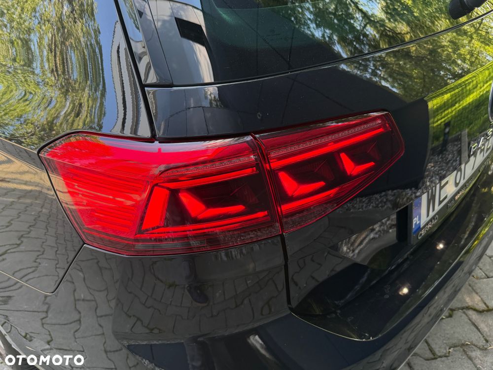 Volkswagen Passat Variant 2.0 TDI EVO Elegance DSG - 9