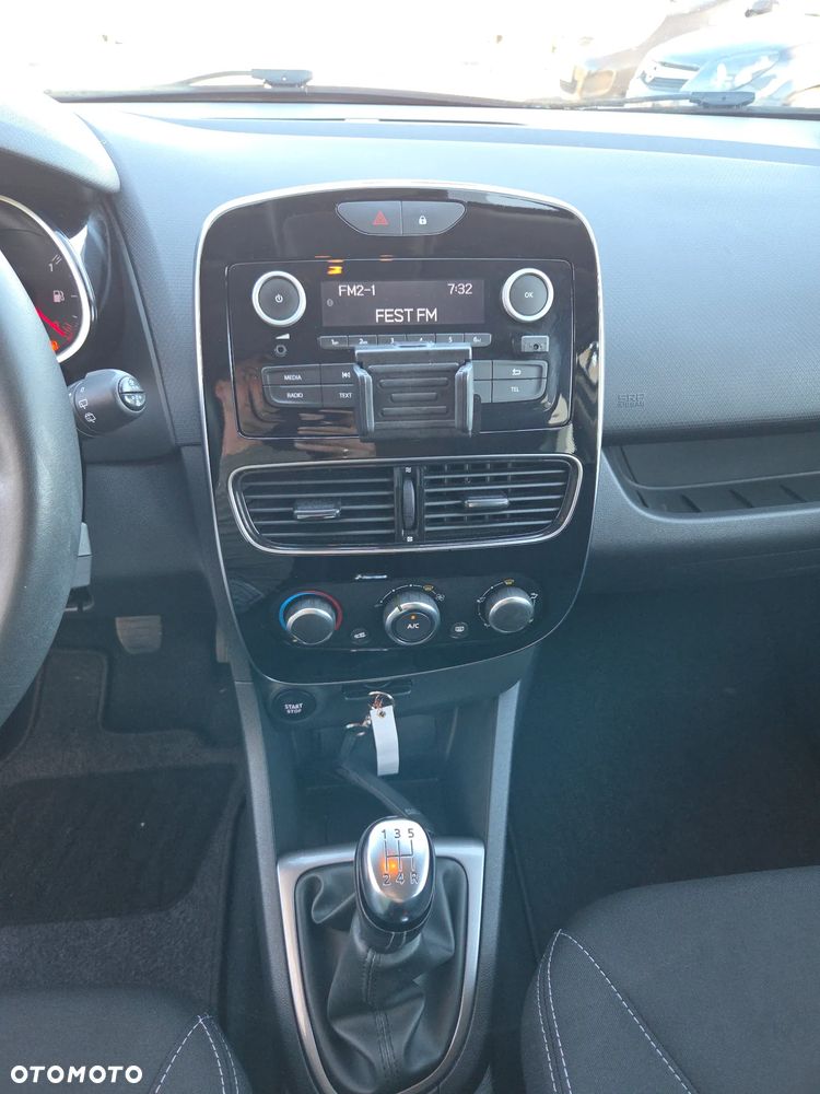 Renault Clio 1.2 16V 75 LIMITED - 35