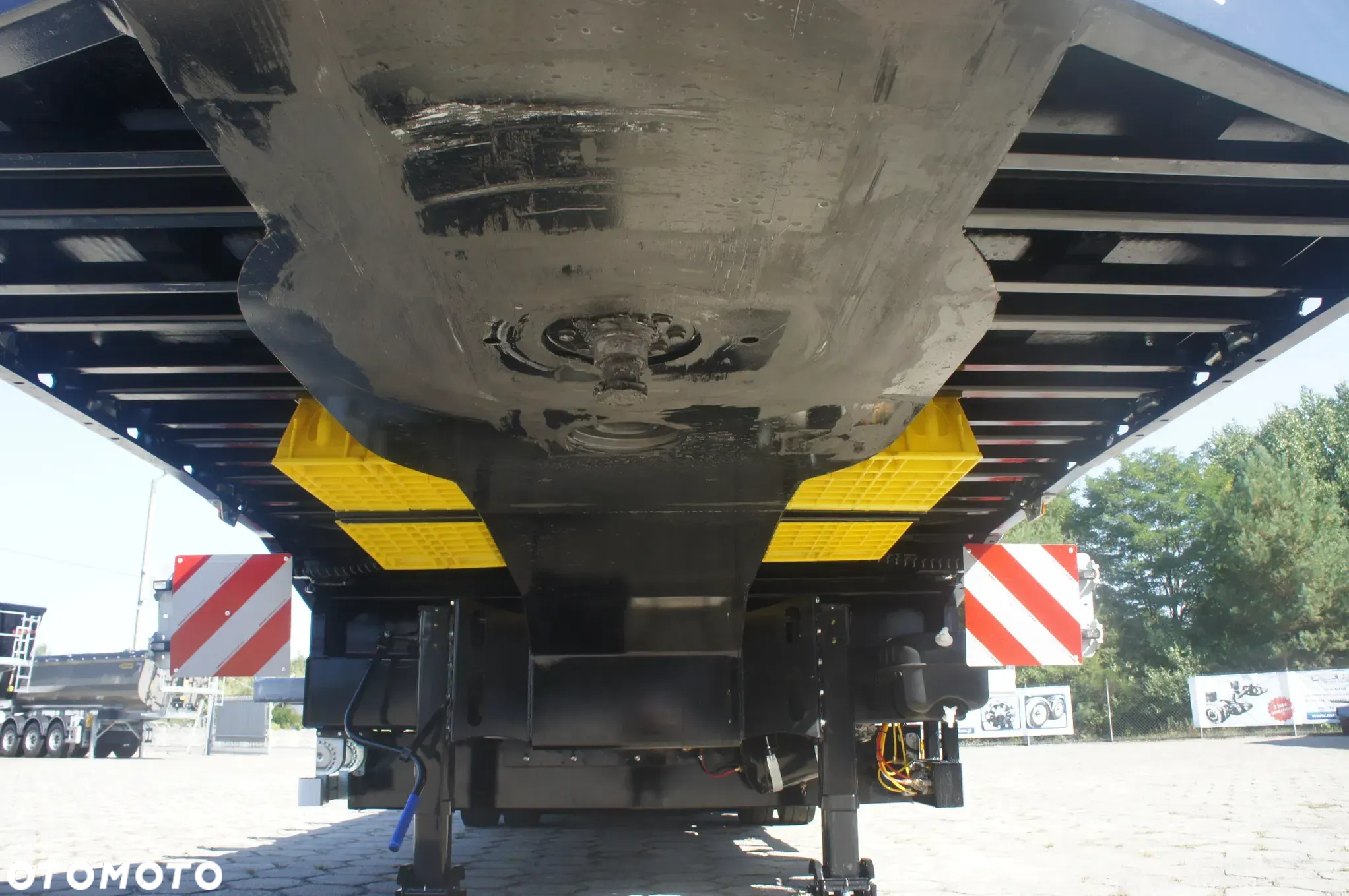Inny MEGA Trailers / Naczepa niskopodłogowa z rozsuwanym pokładem o 5,00 m, dł. 18.600 - 20