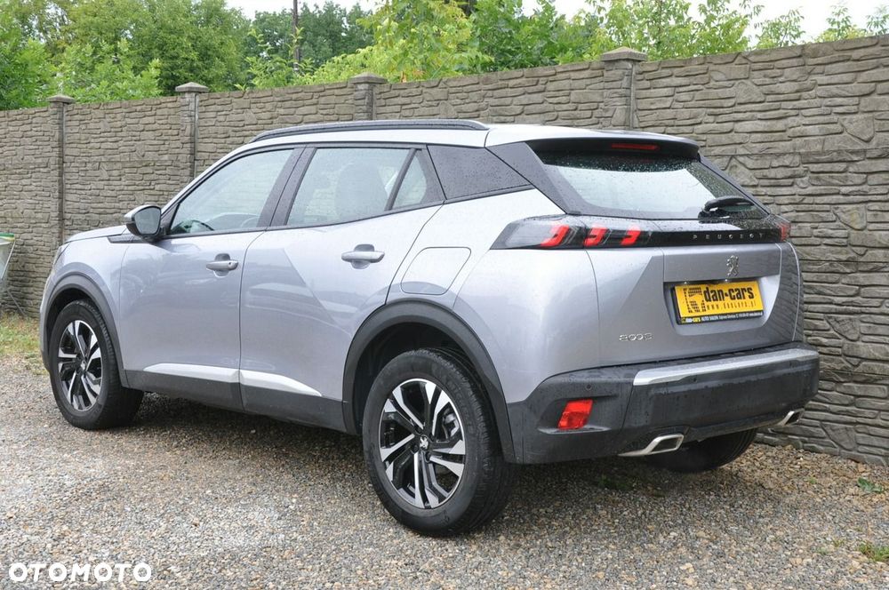 Peugeot 2008 1.2 PureTech Allure S&S EAT8 - 3