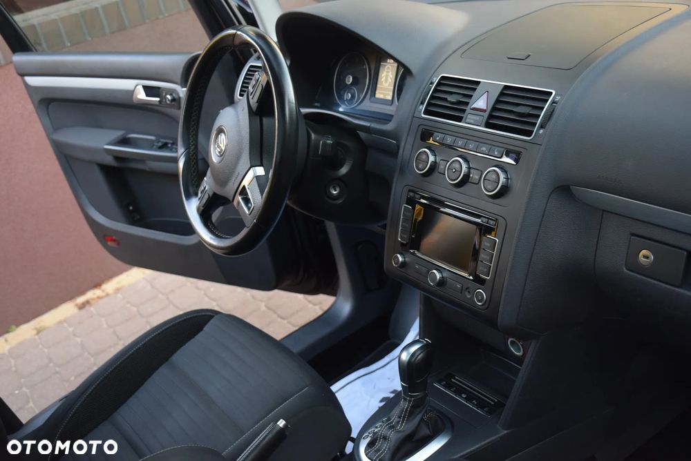 Volkswagen Touran 2.0 TDI DPF BlueMotion Technology DSG Cup - 22