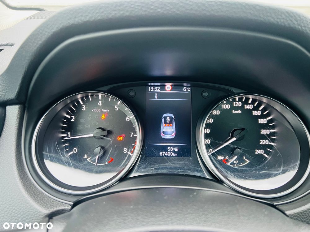 Nissan Qashqai 1.2 DIG-T N-Connecta - 23