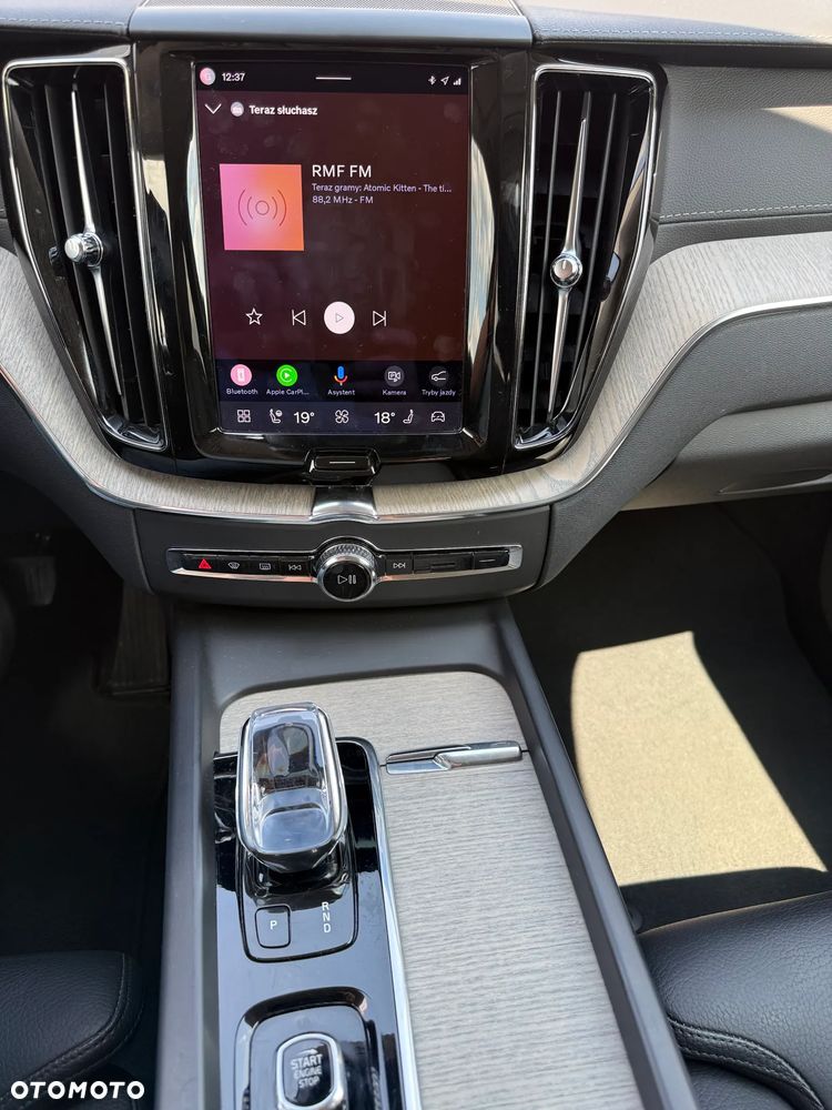 Volvo XC 60 B4 D Inscription - 8