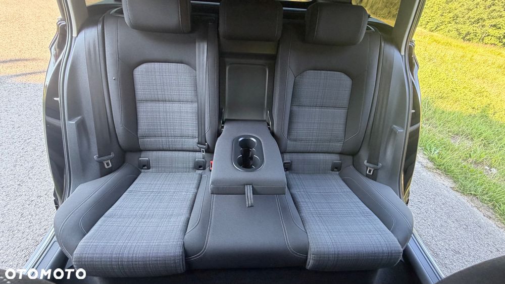 Volkswagen Passat 2.0 TDI SCR DSG - 34