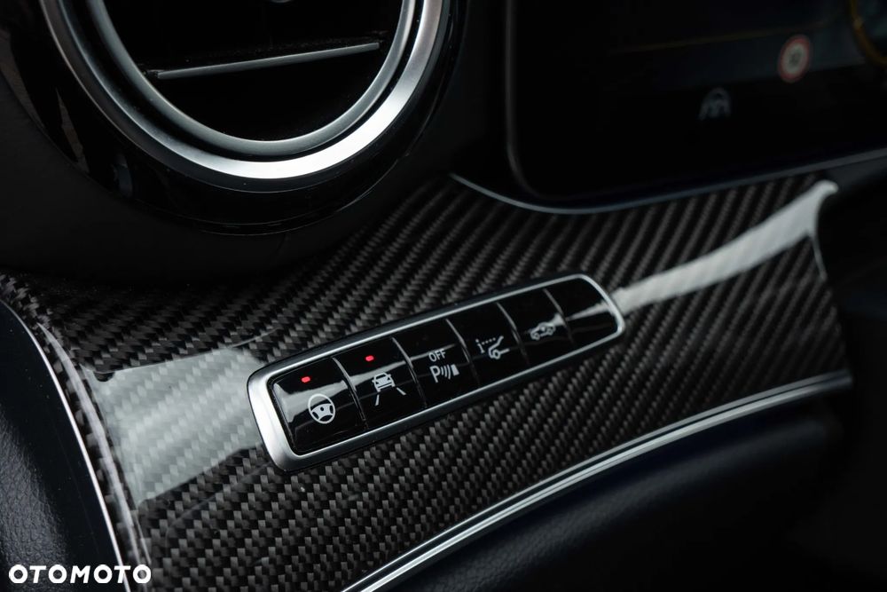 Mercedes-Benz Klasa E AMG 63 S 4-Matic+ - 19