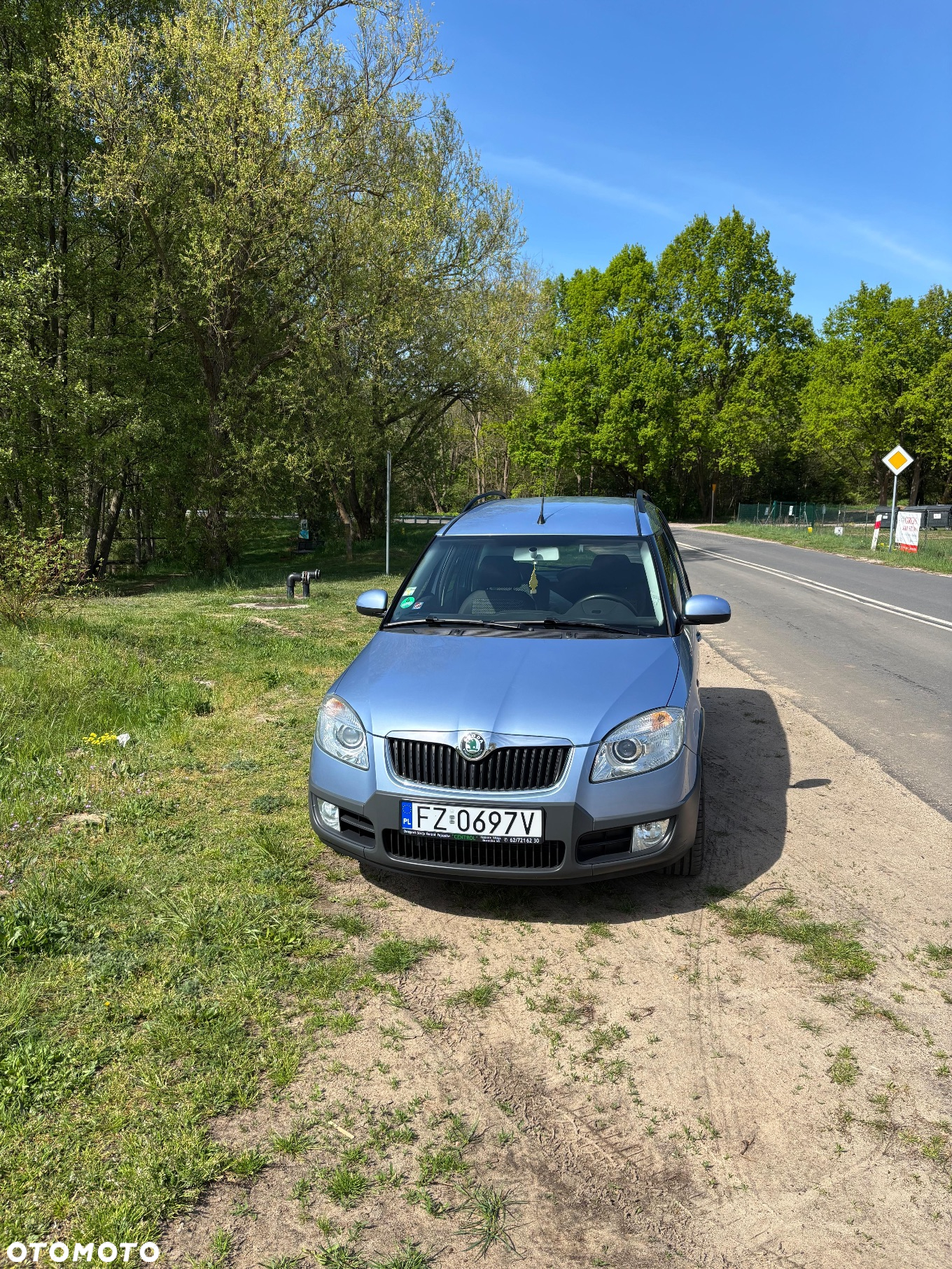 Skoda Roomster 1.6 16V Scout - 4
