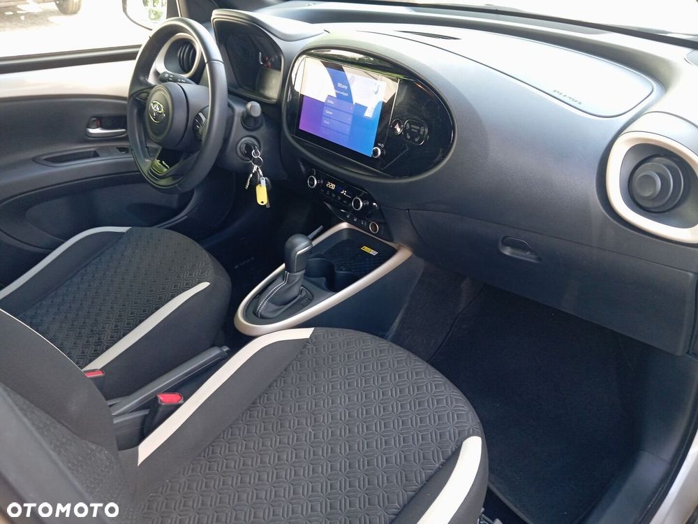 Toyota Aygo X 1.0 VVT-i Style CVT - 11