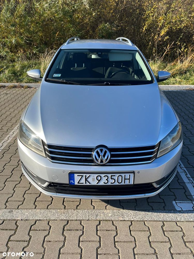 Volkswagen Passat 2.0 TDI DSG Comfortline - 1