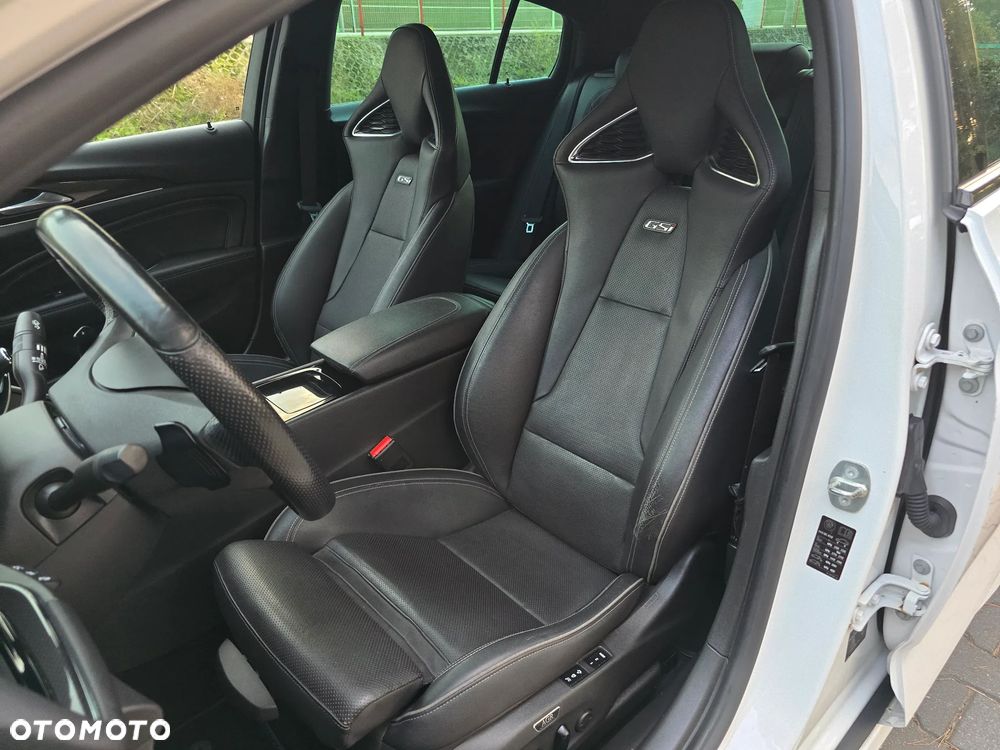 Opel Insignia 2.0 T 4x4 GSi S&S - 24