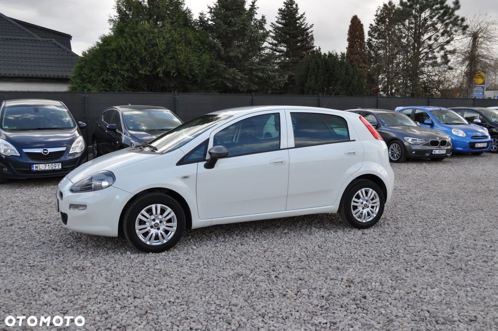 Fiat Punto 1.2 Young - 11