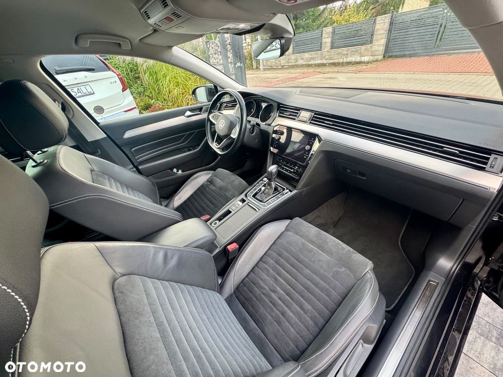 Volkswagen Passat 2.0 TDI SCR Highline DSG - 32