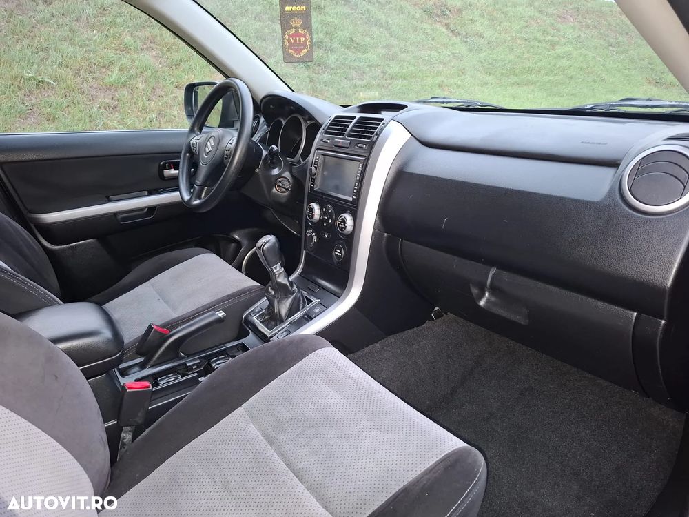 Suzuki Grand Vitara 1.9 DDiS Comfort DPF Limited - 15