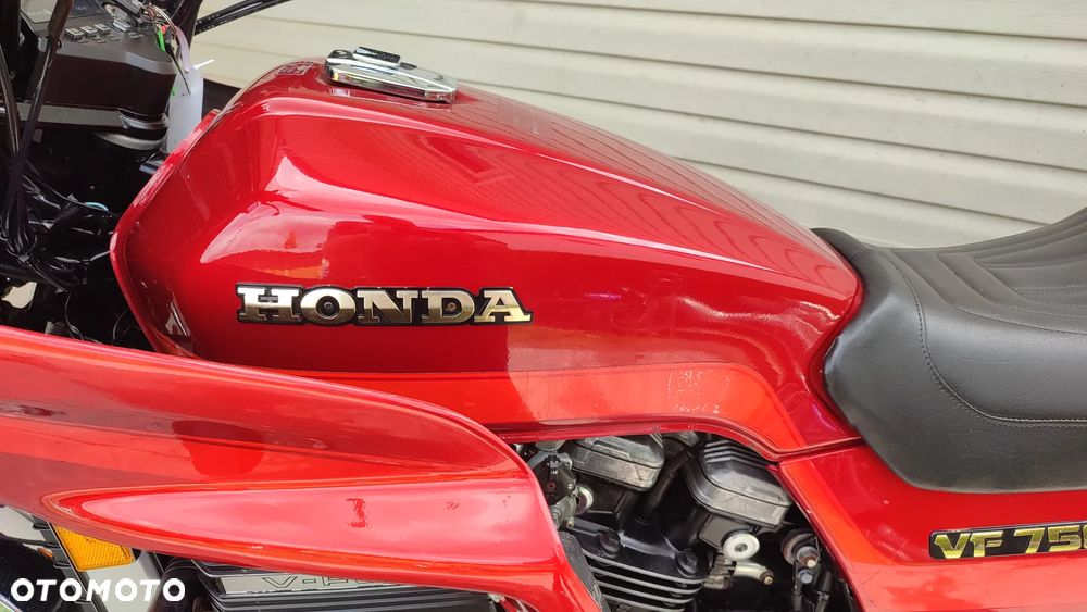Honda VF - 6