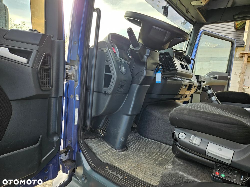 MAN TGL 12.250 4X2 BL - 10
