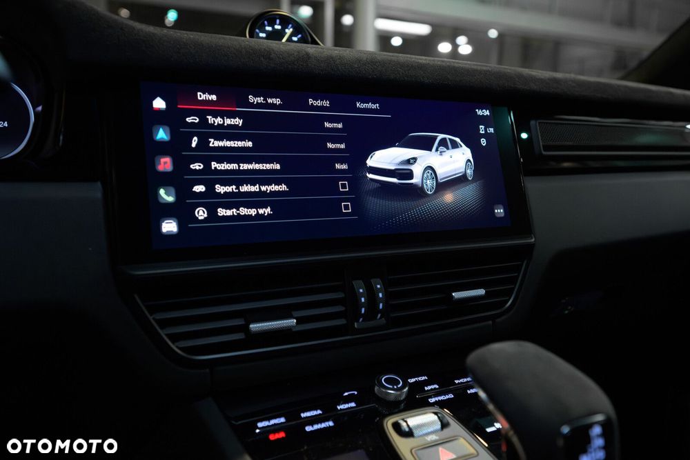 Porsche Cayenne Turbo GT - 13