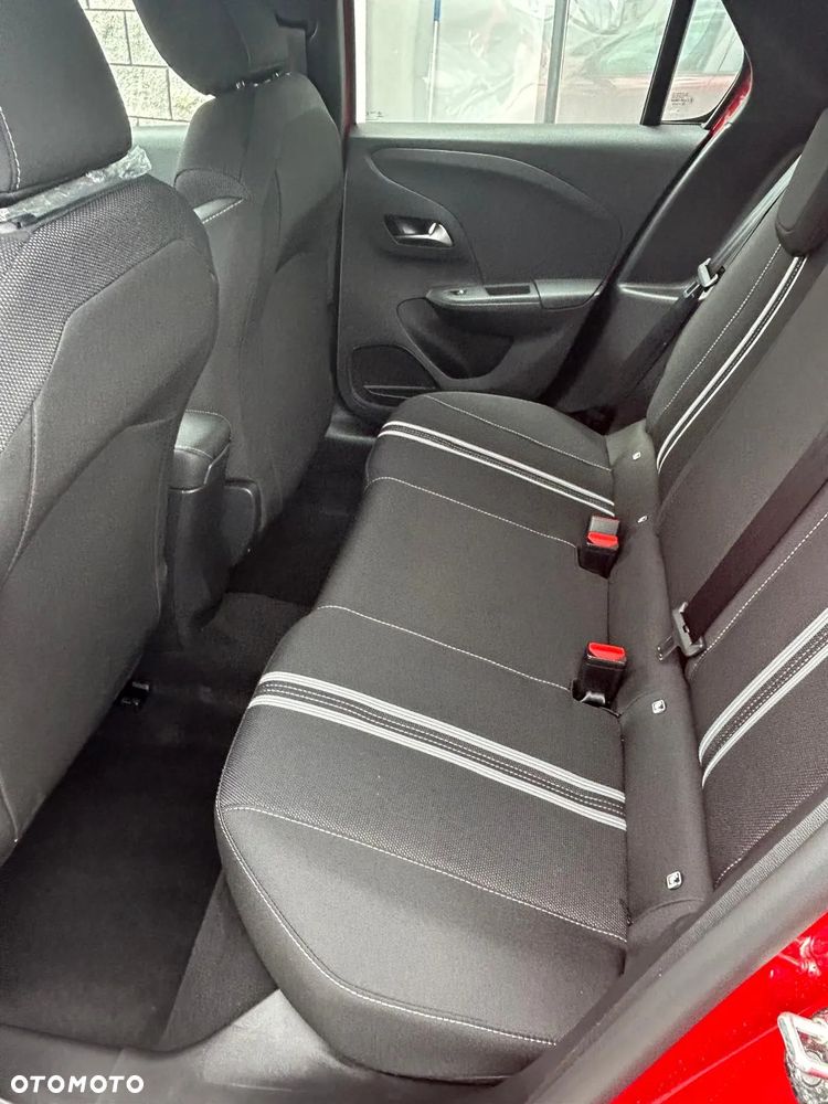 Opel Corsa 1.2 GS S&S - 9