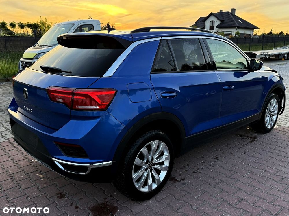 Volkswagen T-Roc - 4