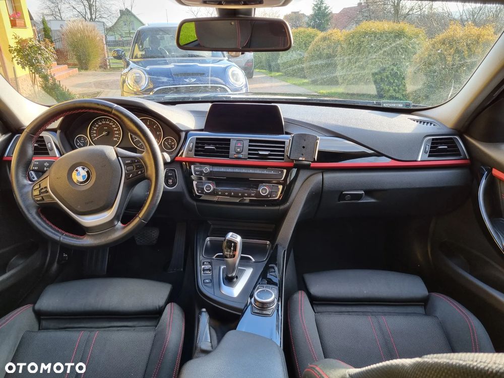 BMW Seria 3 320d xDrive Sport Line - 5