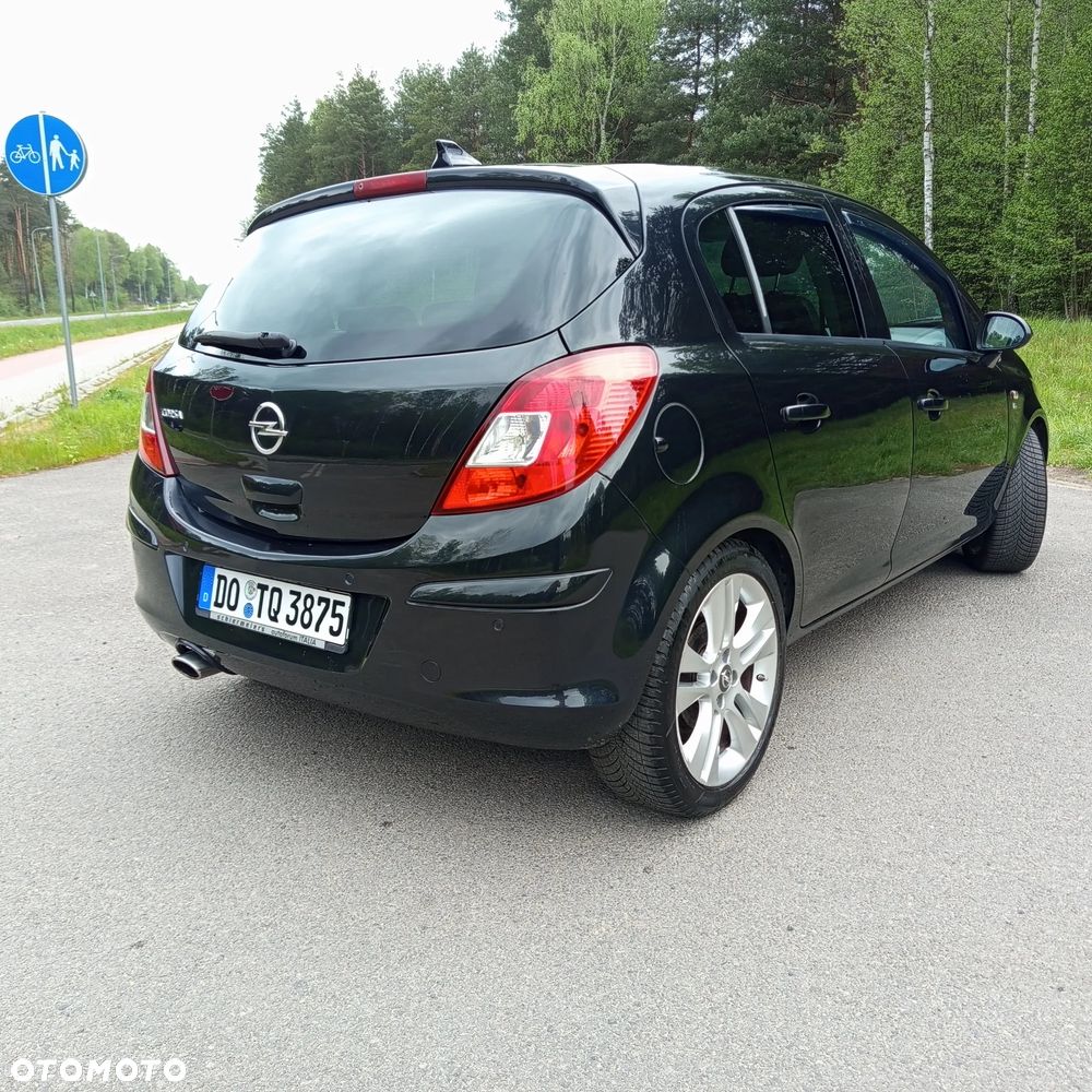 Opel Corsa 1.4 16V 150 Jahre - 38