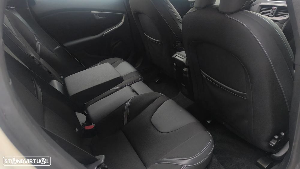 Volvo V40 1.6 D2 Eco Momentum - 8