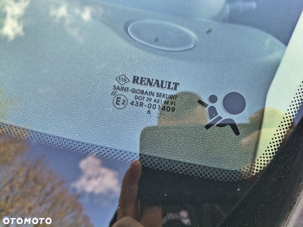 Renault Clio 1.2 16V Authentique - 31