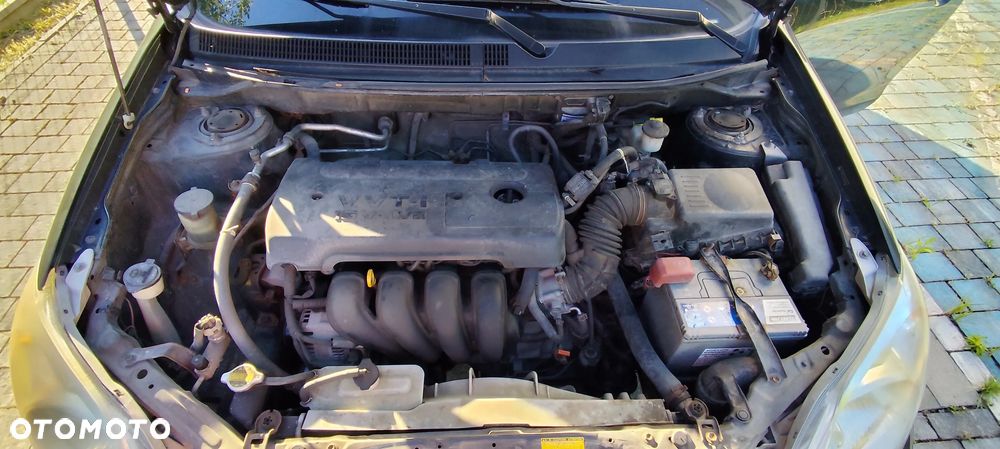 Toyota Matrix 1.8 - 12