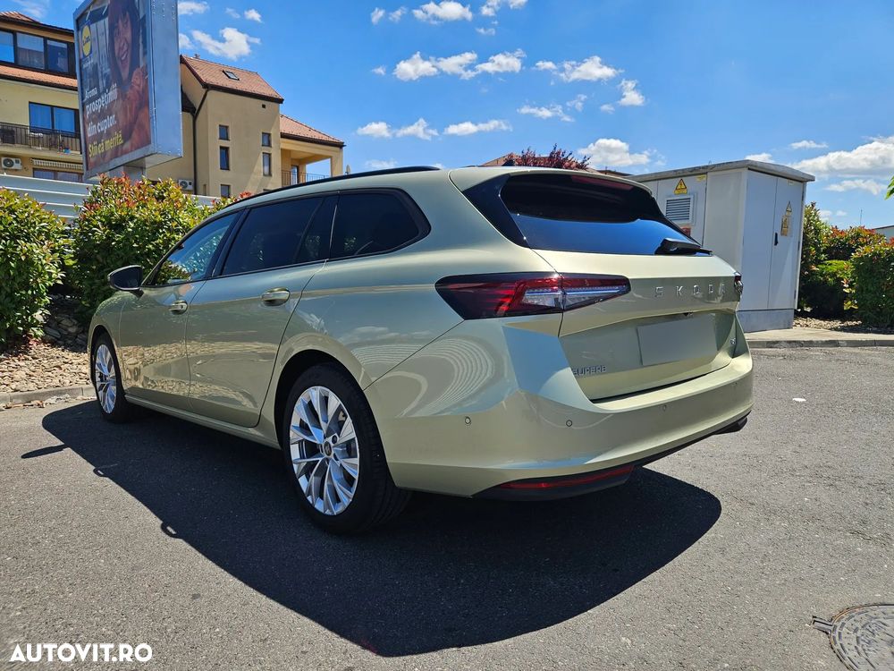 Skoda Superb 2.0 TDI 193 CP 4x4 DSG Sportline - 32