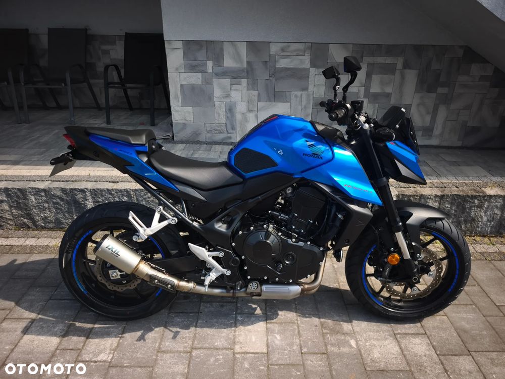 Honda CB - 1