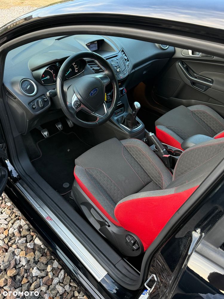 Ford Fiesta 1.0 EcoBoost S&S ST-LINE Black - 12
