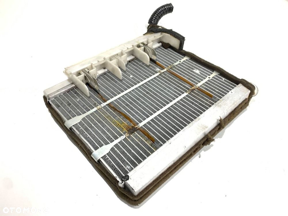 NAGRZEWNICA - 67.00 PLN - TOYOTA COROLLA Verso (ZER_, ZZE12_, R1_) 2004 - 2009 2.2 D-4D (AUR10_) 100 - 2