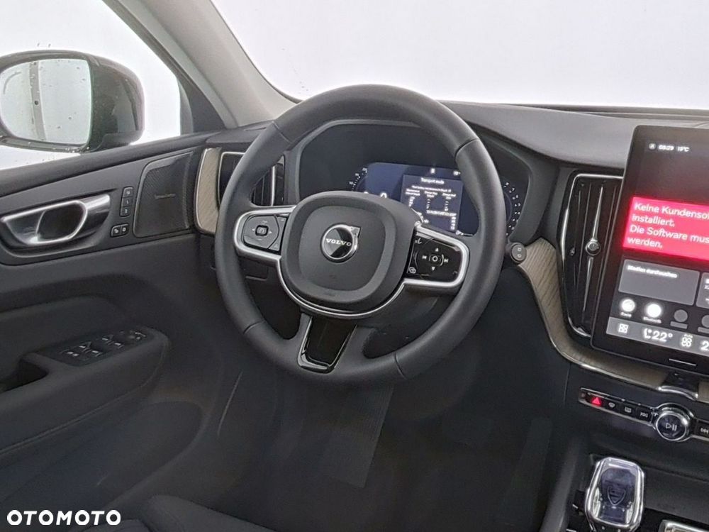 Volvo XC 60 B5 B AWD Plus Dark - 14