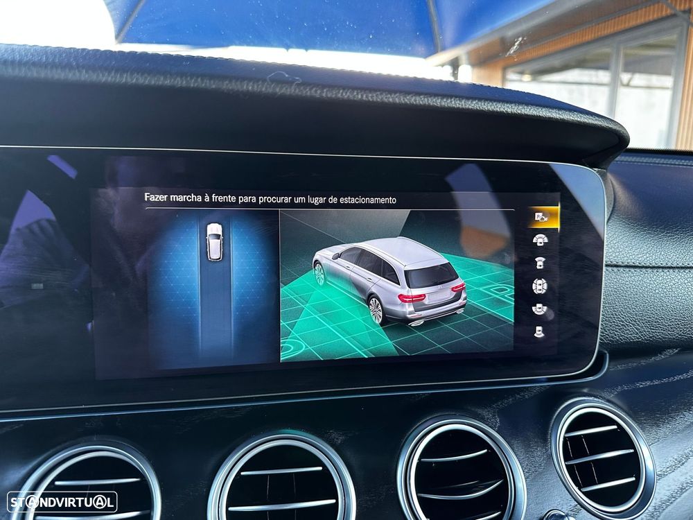 Mercedes-Benz E 300 de AMG Line - 39