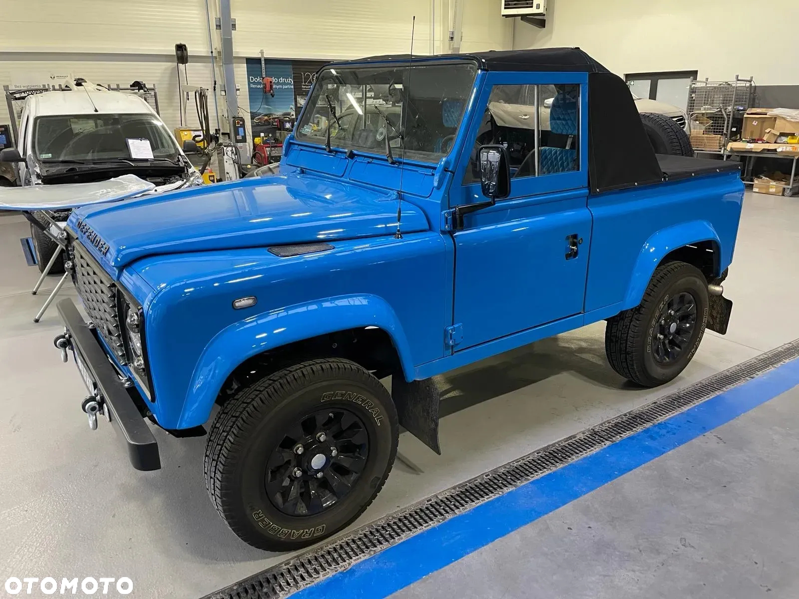 Land Rover Defender 90 2.5 TDI - 19