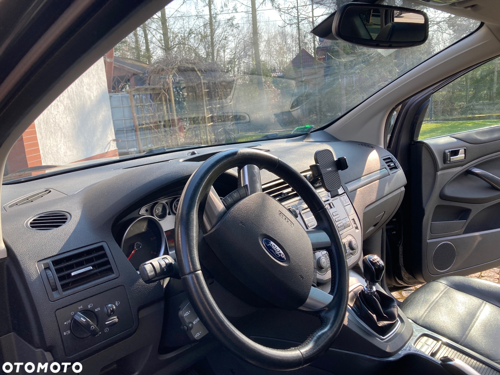 Ford Kuga 2.0 TDCi 4x4 Titanium - 26