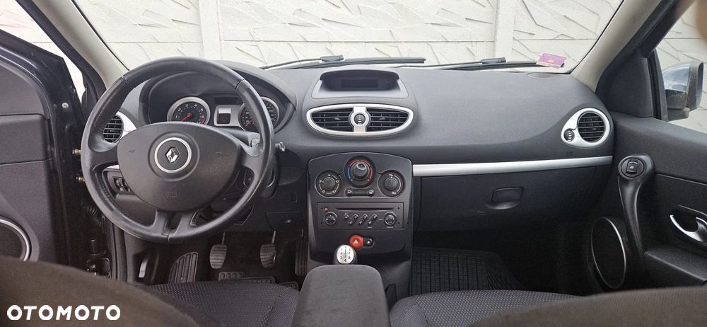 Renault Clio 1.2 16V 75 Expression - 6