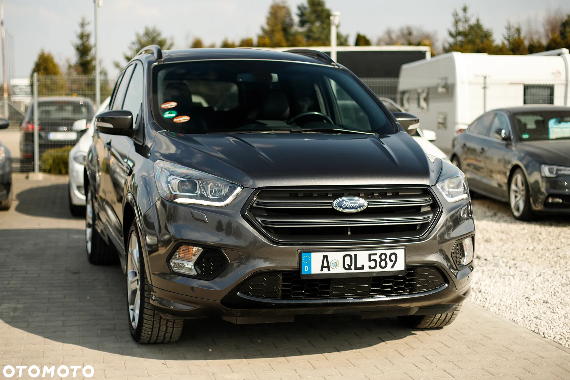 Ford Kuga 1.5 EcoBoost 2x4 ST-Line - 2
