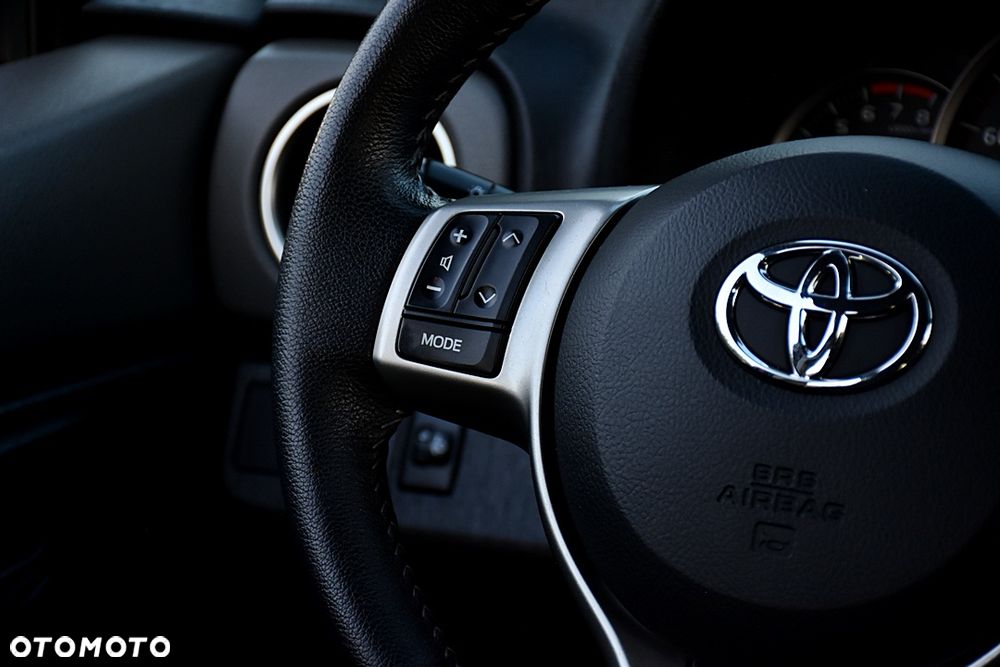 Toyota Yaris 1.33 VVT-i Multidrive S Edition 2014 - 24