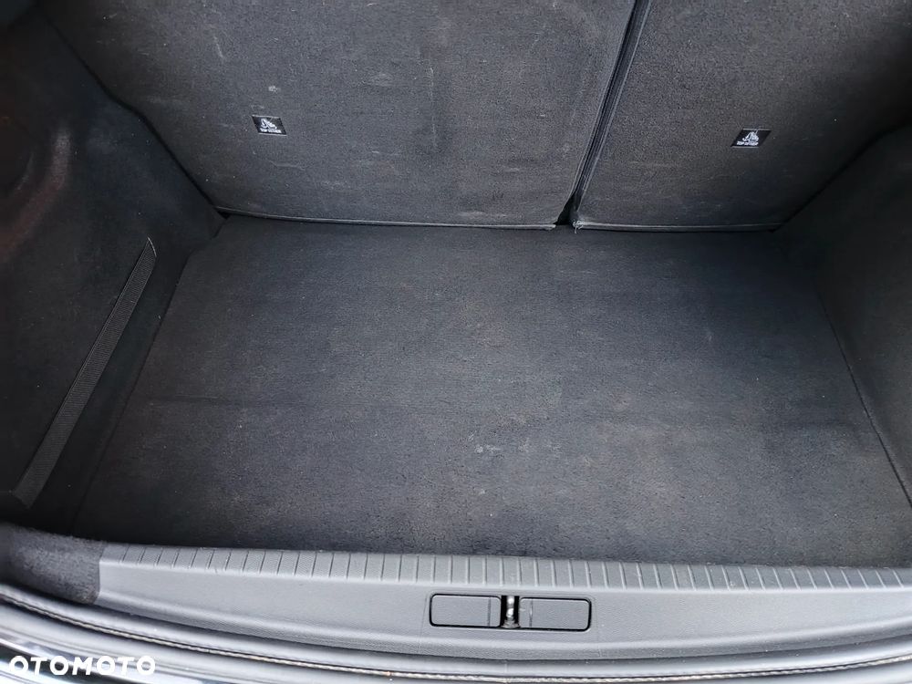 Peugeot 208 1.2 PureTech Allure S&S - 36