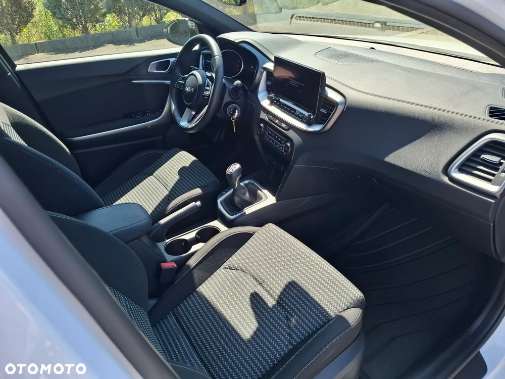 Kia Ceed 1.5 T-GDI L - 22