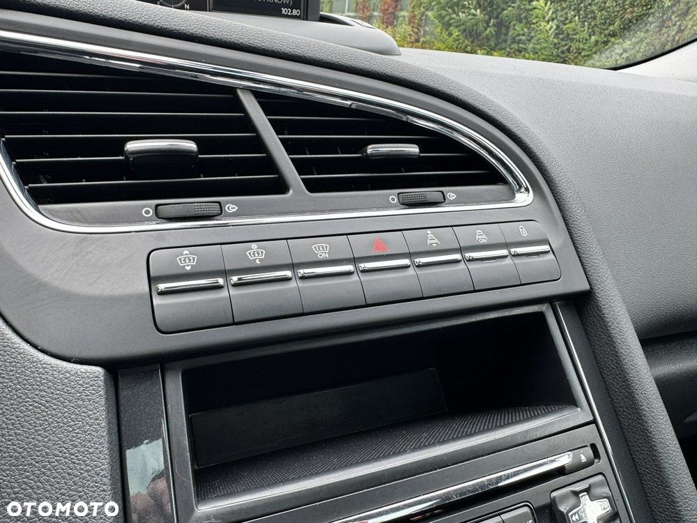 Peugeot 5008 HDI FAP 150 Premium - 20