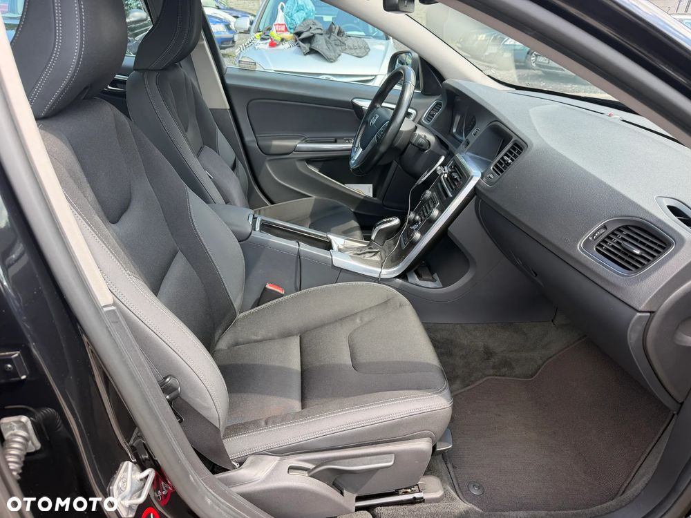 Volvo S60 D4 Drive-E Momentum - 14