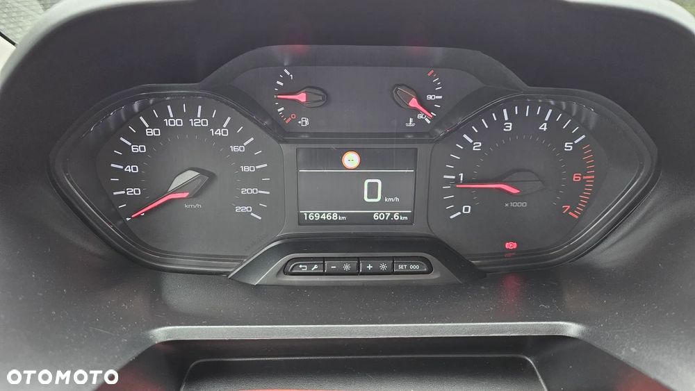 Peugeot PARTNER - 6