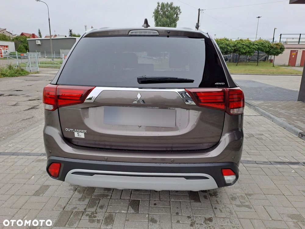 Mitsubishi Outlander 2.0 Intense + SDA 4WD CVT - 8