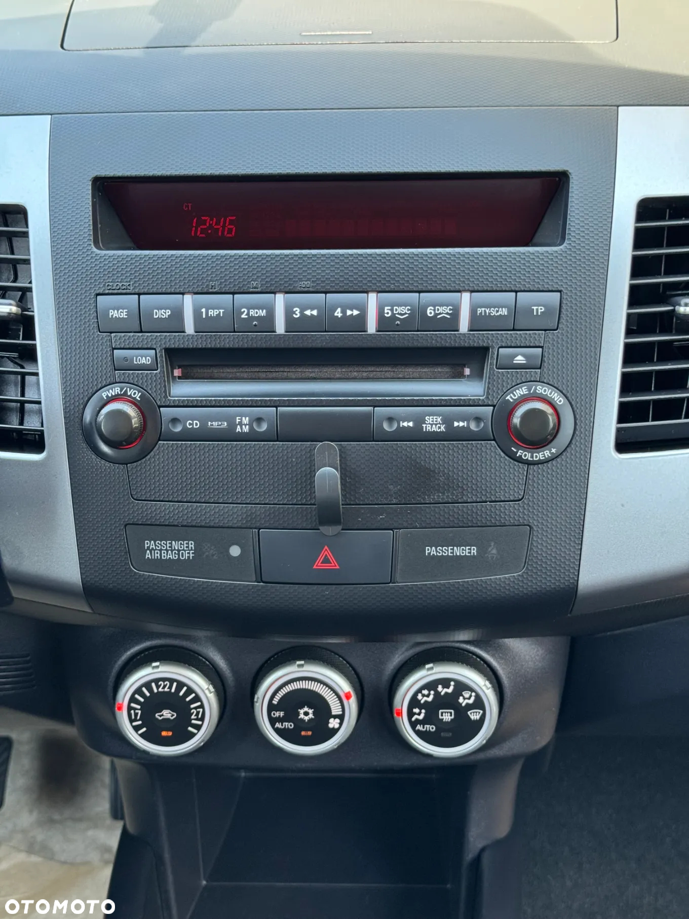 Mitsubishi Outlander 2.4 4WD Inform - 13