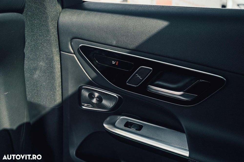 Mercedes-Benz GLC - 24